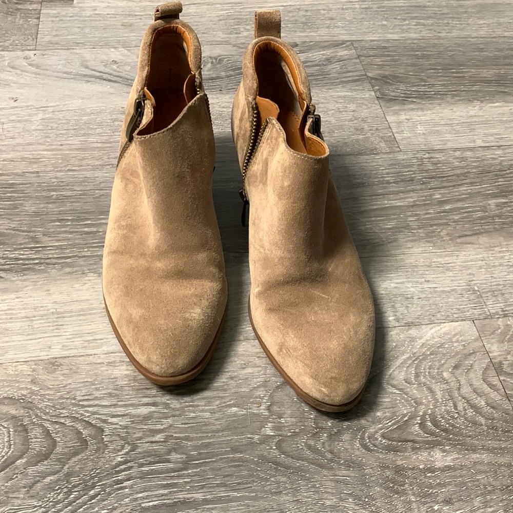 Franco Sarto ankle boots lightly worn